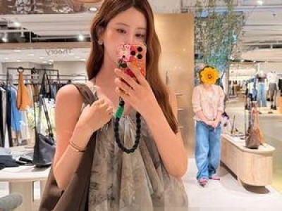 이다해 팝업스토어 방문 화장도 안 하고 뽐낸 미모