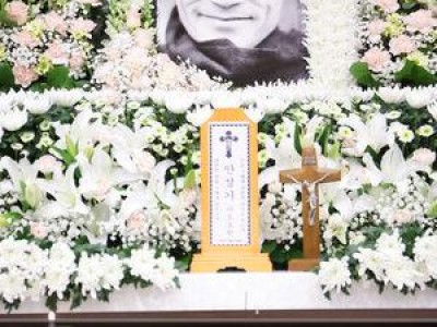 안성기 장례 미사와 영화인 영결식 오늘 치러져