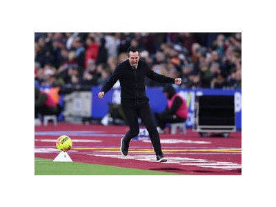 에메리 감독 외투 투척 세리머니 속내 드러나