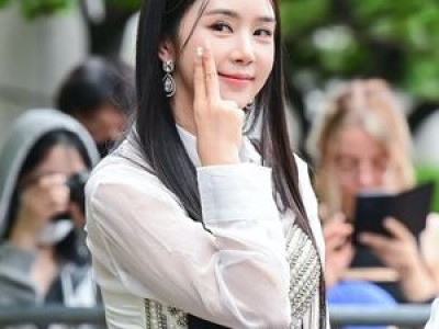 차오루 중국에서 큰 돈 벌고 미남과 연애 털어놓음