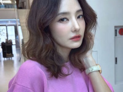 한채영 전신 사진으로 여전한 미모 뽐내